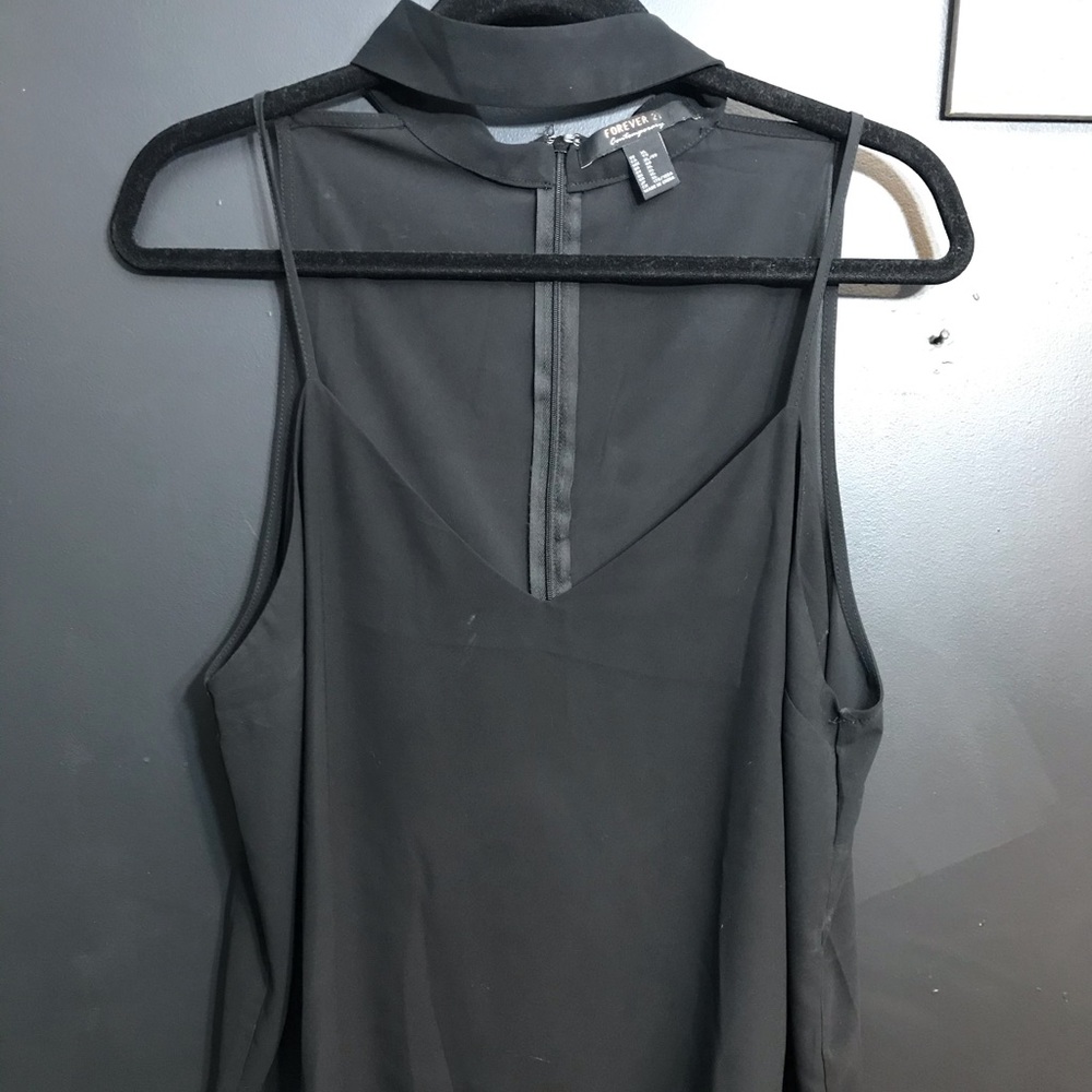 Beautiful black tank with built in choker